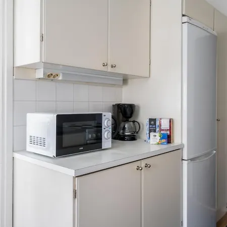Huoneisto Penger19, Metro Nearby, Group Travel, Netflix, Kallio