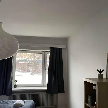 Penger19, Metro Nearby, Group Travel, Netflix, Kallio Helsinki