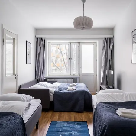 Penger19, Metro Nearby, Group Travel, Netflix, Kallio Huoneisto *