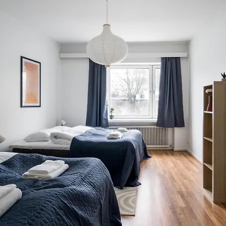 Penger19, Metro Nearby, Group Travel, Netflix, Kallio Huoneisto Helsinki