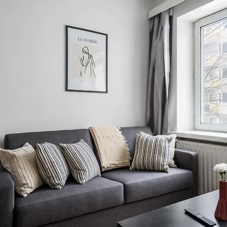 Penger19, Metro Nearby, Group Travel, Netflix, Kallio