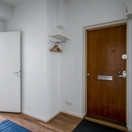 Penger19, Metro Nearby, Group Travel, Netflix, Kallio Apartman *